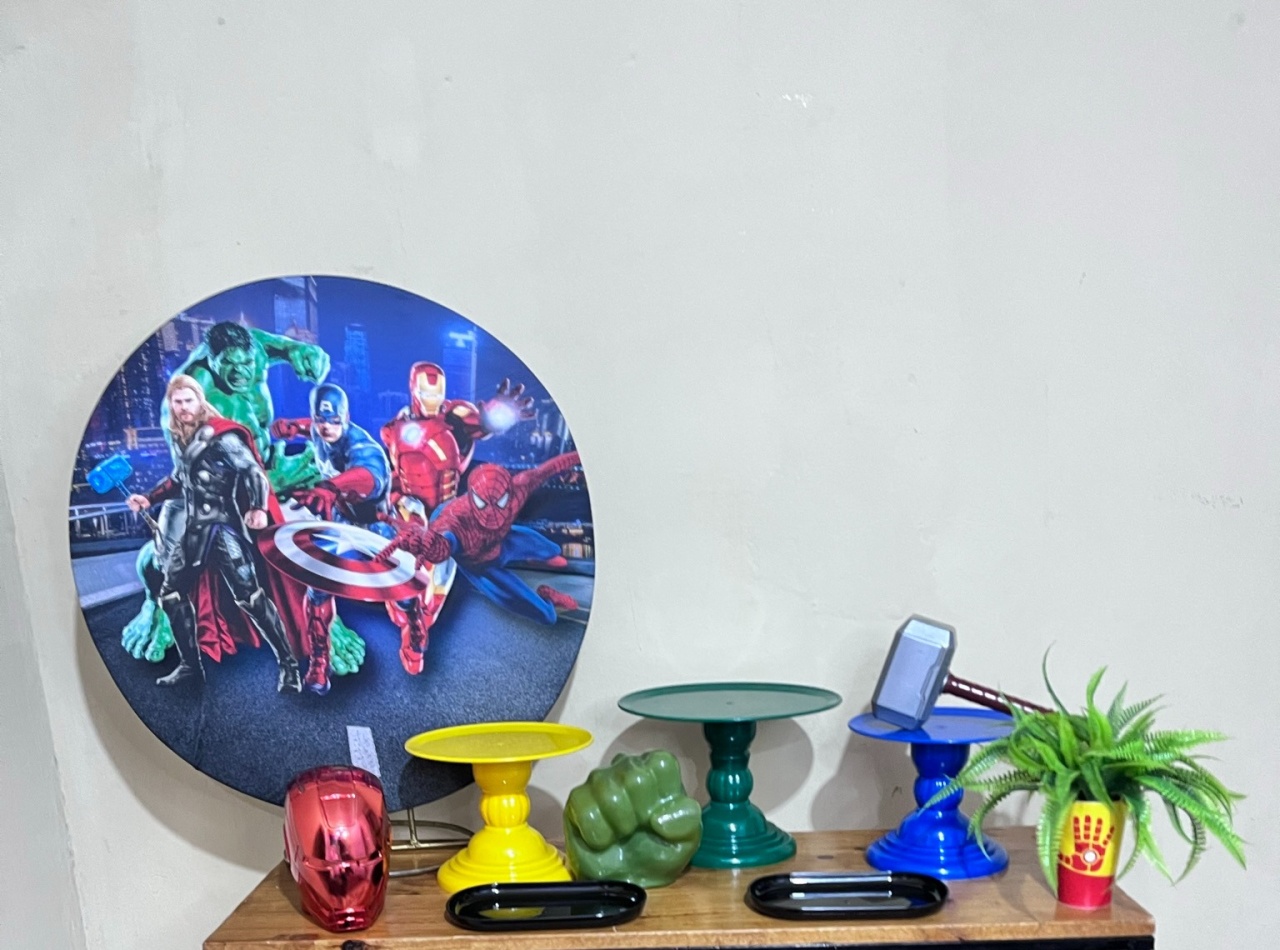 Vingadores - Mini Festa - Kit Paranéns - PEGUE E MONTE CATALAGO VEM FESTEJAR PALMAS