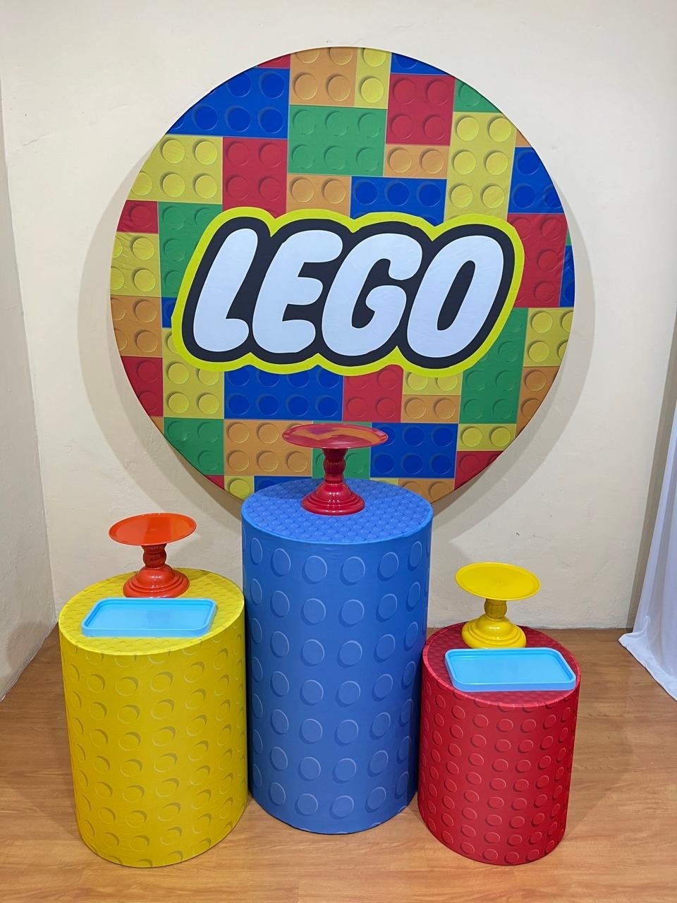 Lego - Festa Completa - Kit Parabéns - PEGUE E MONTE CATALAGO VEM FESTEJAR PALMAS
