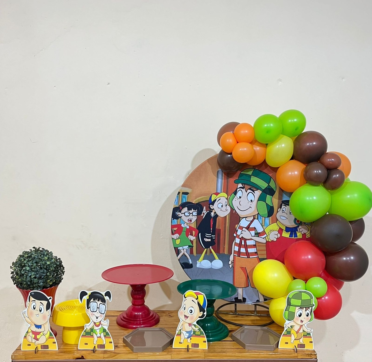 Turma Do Chaves  - Mini Festa - Kit Festejar - PEGUE E MONTE CATALAGO VEM FESTEJAR PALMAS