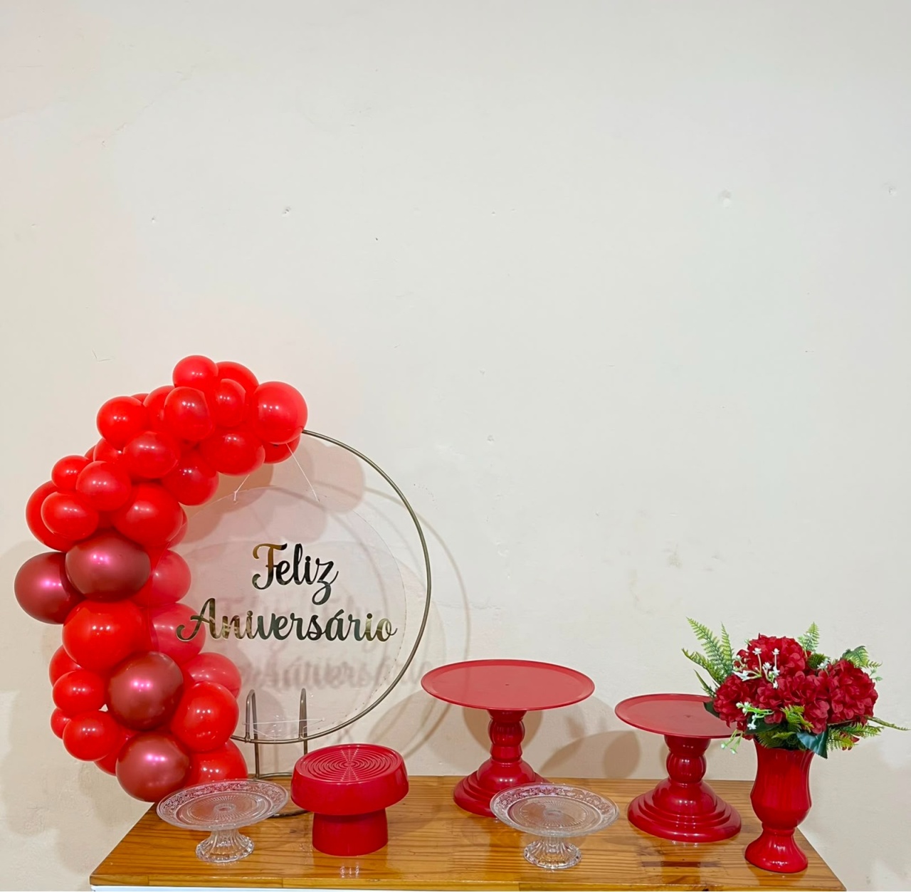 Vermelho - Mini Festa - Kit Festejar - PEGUE E MONTE CATALAGO VEM FESTEJAR PALMAS