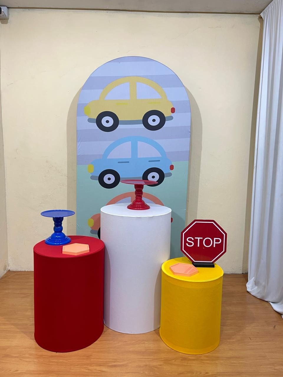 Carrinhos - Festa Completa - Kit Parabéns - PEGUE E MONTE CATALAGO VEM FESTEJAR PALMAS