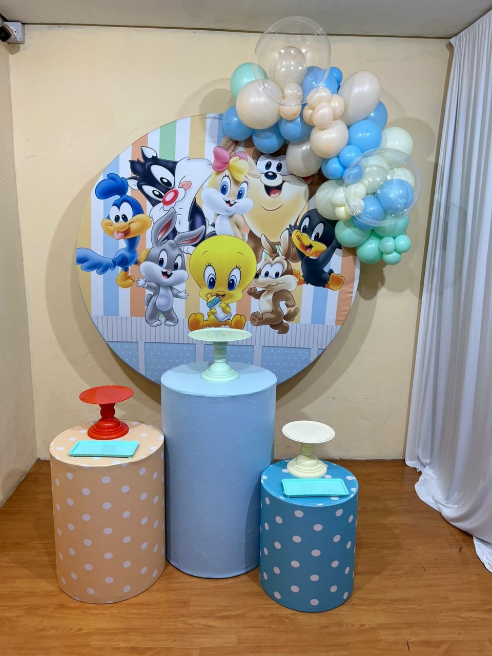 Baby Looney Tunes Menino - Festa Completa - Kit Parabéns Com Balões* - PEGUE E MONTE CATALAGO VEM FESTEJAR PALMAS