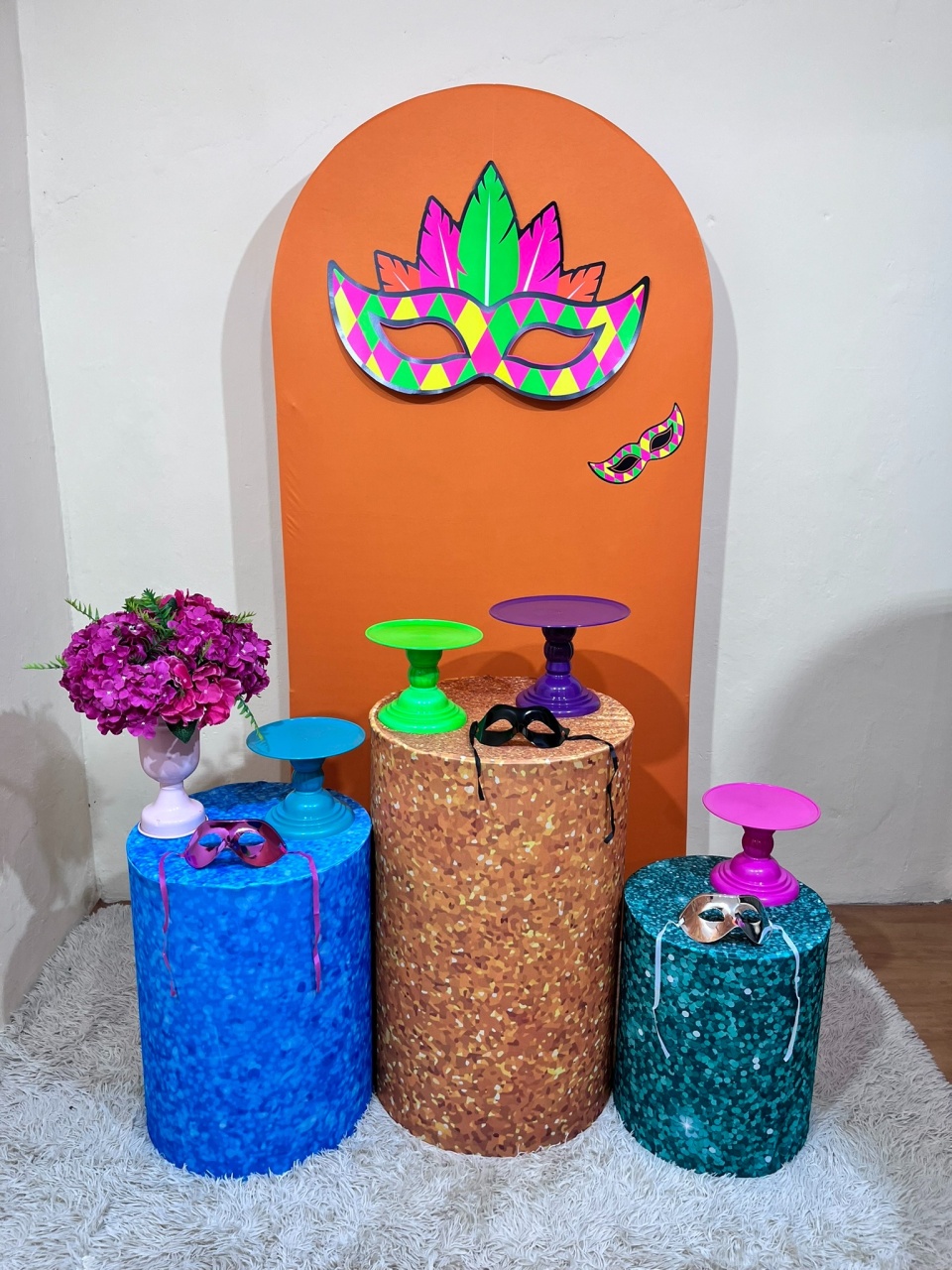Carnaval Mascaras - Festa Completa - Kit Festejar - PEGUE E MONTE CATALAGO VEM FESTEJAR PALMAS