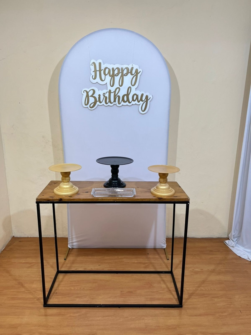 Branco  - Festa Completa  - Kit Parabpéns  - PEGUE E MONTE CATALAGO VEM FESTEJAR PALMAS