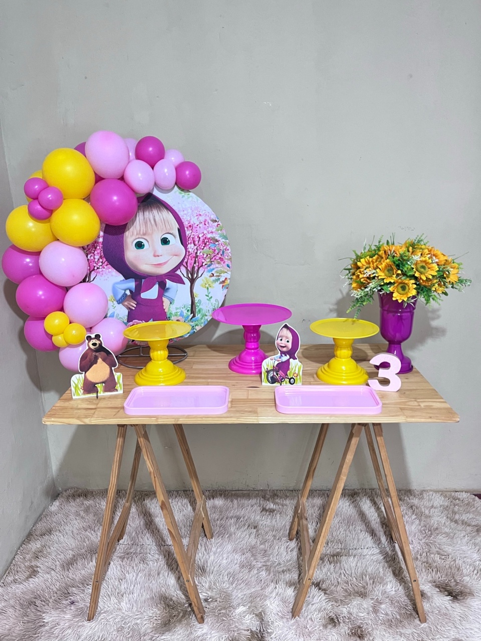 Masha E O Urso - Mini Festa - Kit Comemore  - PEGUE E MONTE CATALAGO VEM FESTEJAR PALMAS