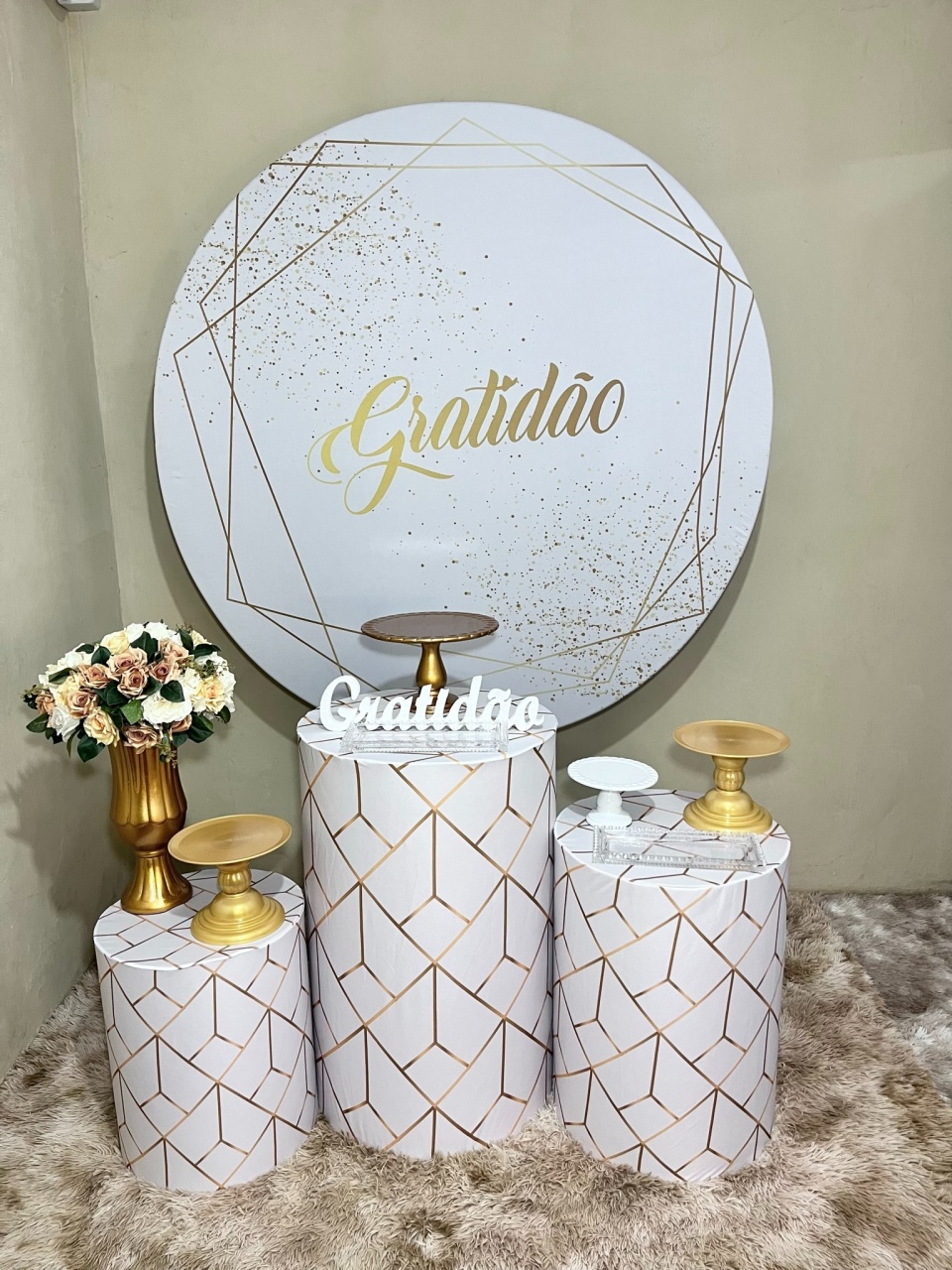 Gratidão Branco Com Dourado - Festa Compelta - Kit Festejar  - PEGUE E MONTE CATALAGO VEM FESTEJAR PALMAS