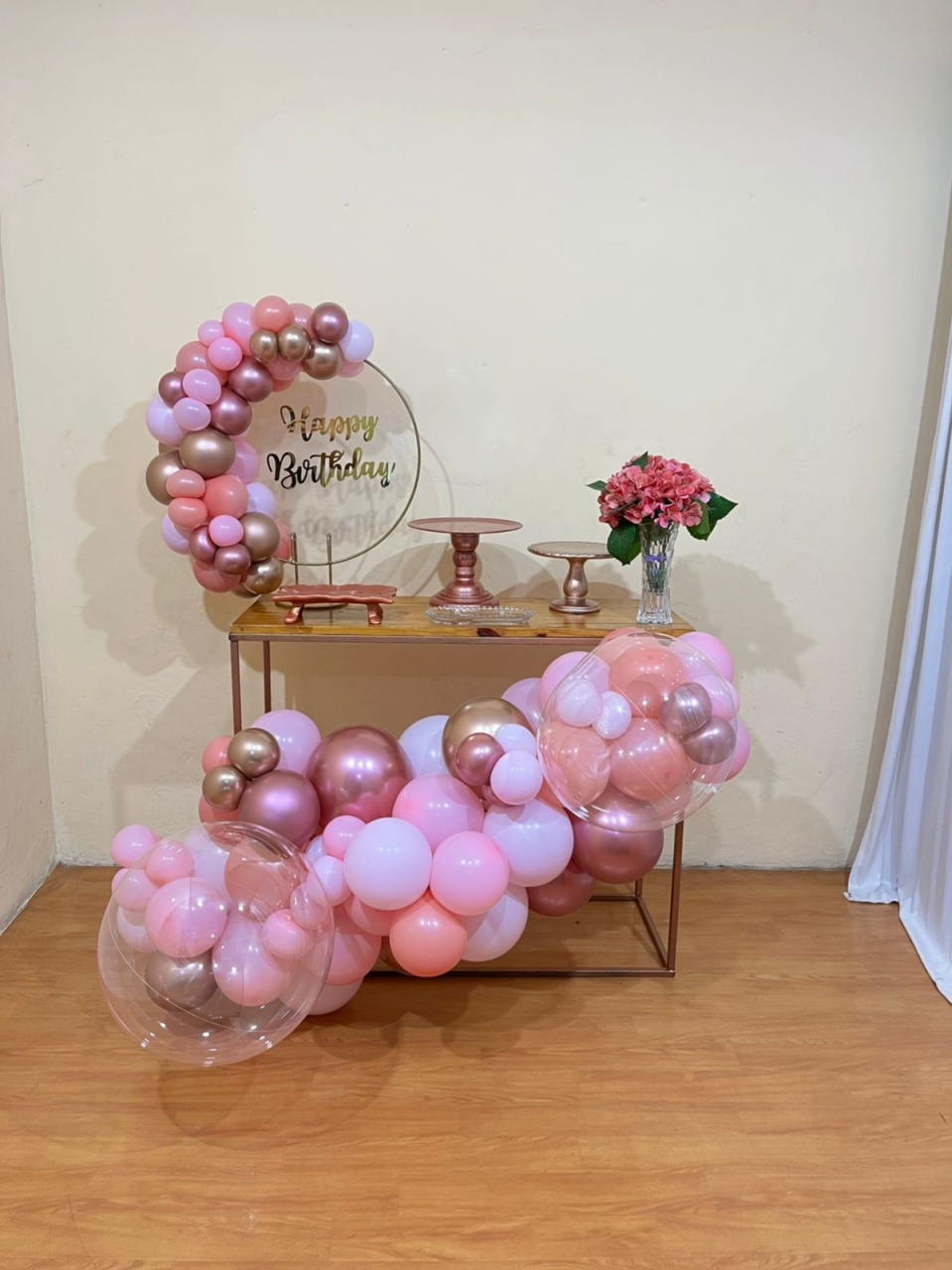 Happy Birthday Delicado - Kit Comemore Com Balões Na Mesa - PEGUE E MONTE CATALAGO VEM FESTEJAR PALMAS