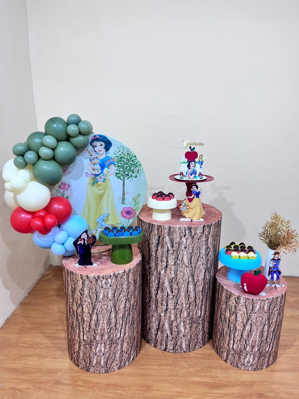 Branca de Neve 2  - Mini Festa - Kit Festão - PEGUE E MONTE CATALAGO VEM FESTEJAR PALMAS