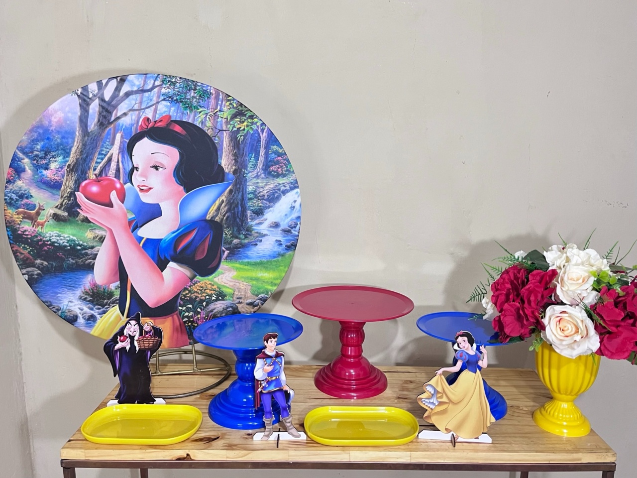 Branca de Neve 1  - Mini Festa - Kit Parabéns - PEGUE E MONTE CATALAGO VEM FESTEJAR PALMAS