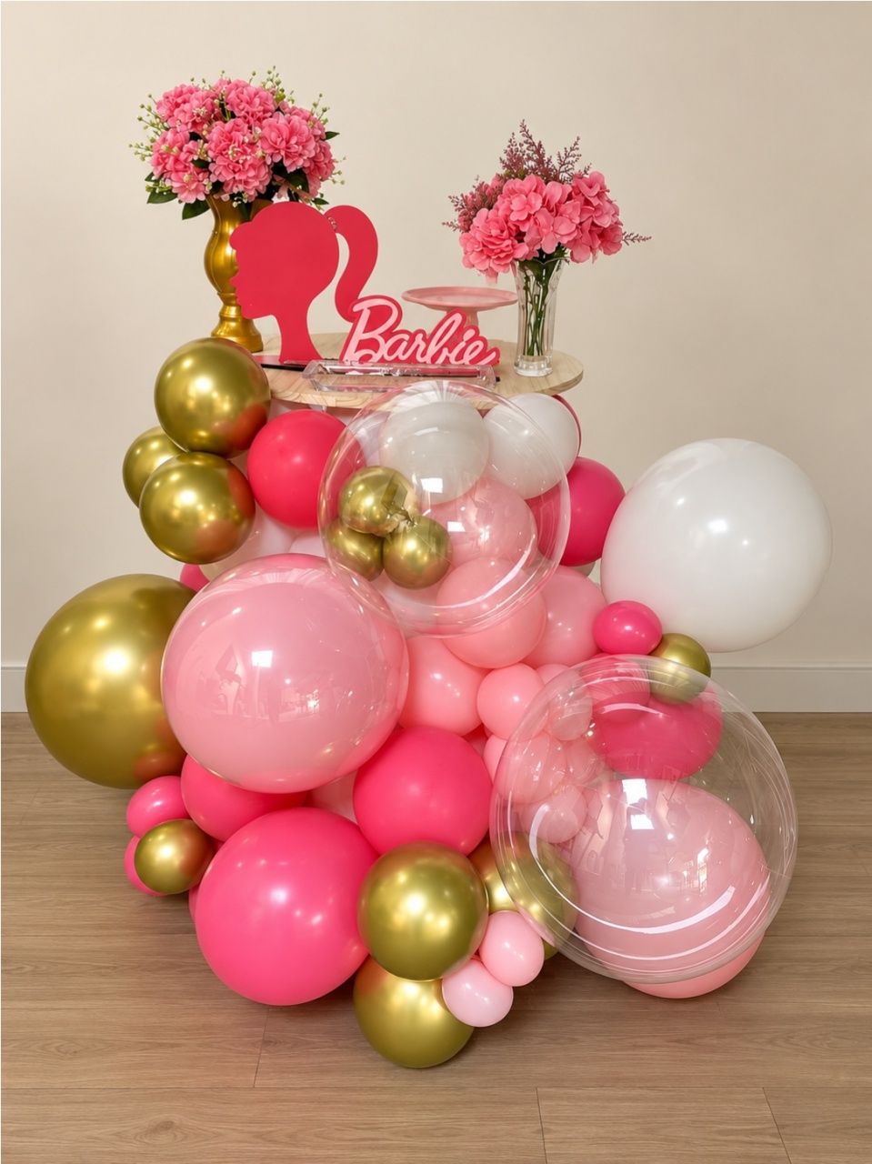 Mesa Cone G Personalizada Barbie Profissões - Fazemos Em Qualquer Cor - PEGUE E MONTE CATALAGO VEM FESTEJAR PALMAS