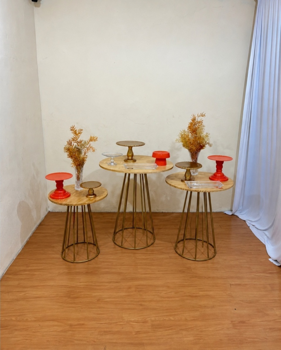Laranja E Dourado - Mesa Cone - PEGUE E MONTE CATALAGO VEM FESTEJAR PALMAS