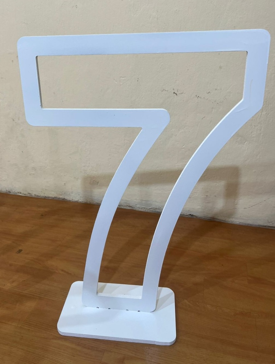 Numero 7  Mdf Branco    - PEGUE E MONTE CATALAGO VEM FESTEJAR PALMAS