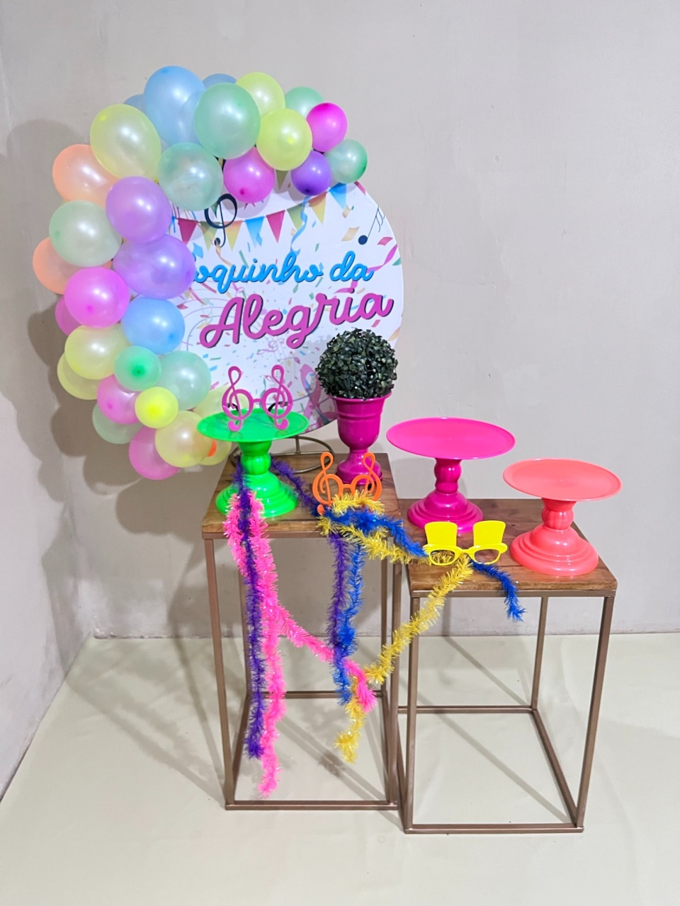 Carnaval Bloquinho da Alegria - Mini Festa - Kit Comemore - PEGUE E MONTE CATALAGO VEM FESTEJAR PALMAS
