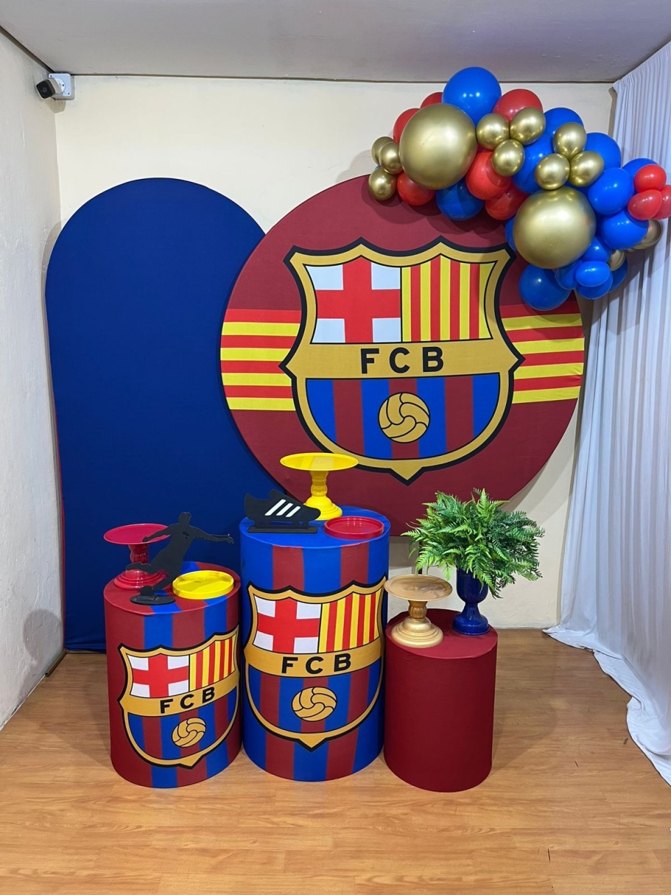 Futebol - Barcelona - Festa Completa  - Kit Comemore 1  - Com Balões - PEGUE E MONTE CATALAGO VEM FESTEJAR PALMAS