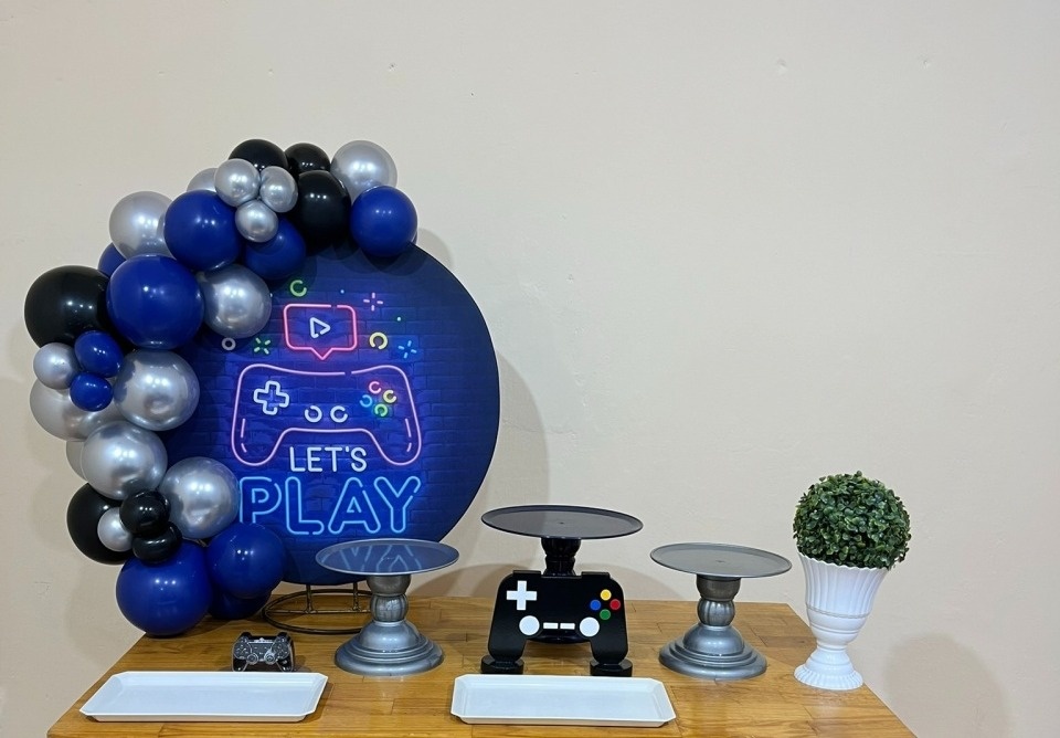 Video Game - Mini Festa - Kit Festejar - Bolas Cromadas - PEGUE E MONTE CATALAGO VEM FESTEJAR PALMAS