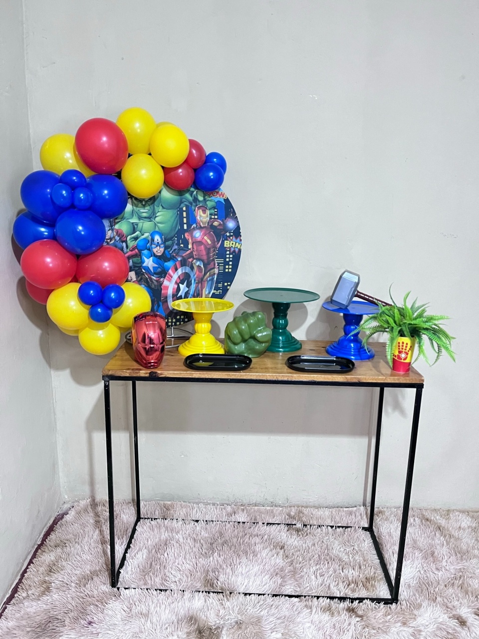 Vingadores - Mini Festa - Kit Comemore - PEGUE E MONTE CATALAGO VEM FESTEJAR PALMAS