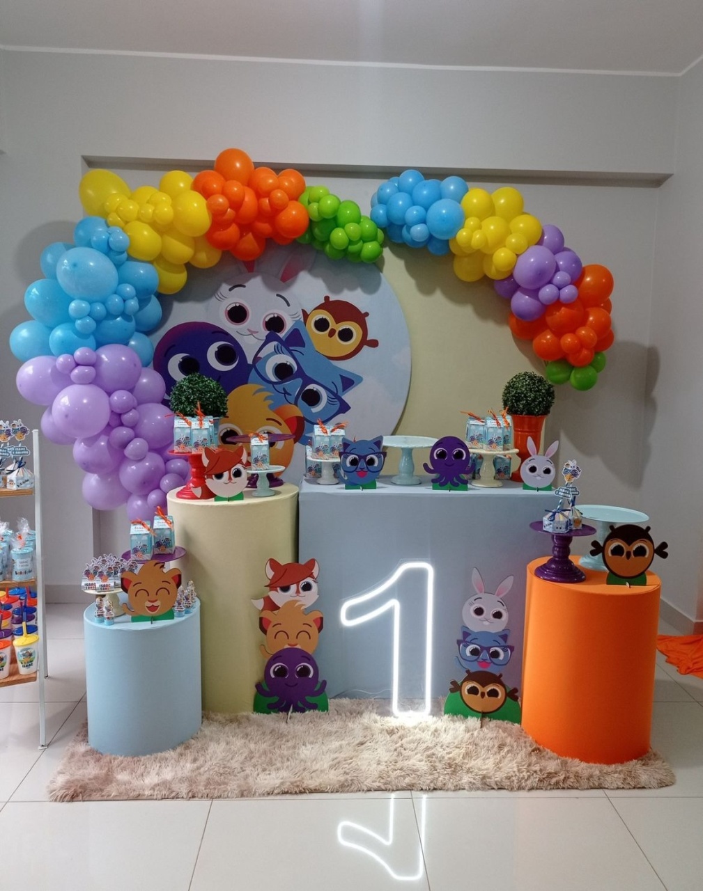 Bolo Fofos Meninos - Kit Completo - Festão (Sem Adicionais) - PEGUE E MONTE CATALAGO VEM FESTEJAR PALMAS