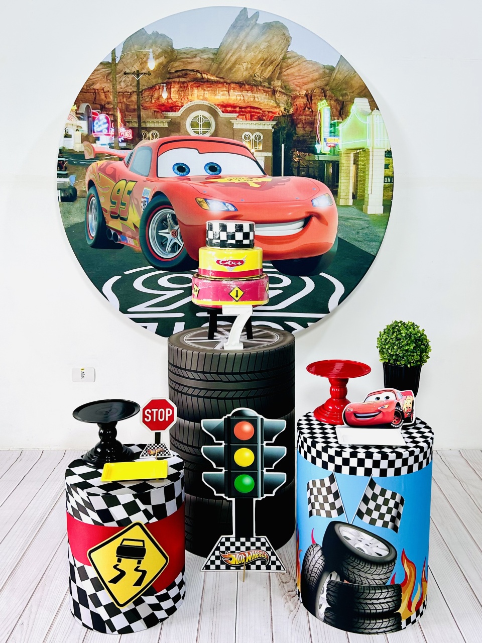 Kit1 Relâmpago Mcqueen - NEW LIFE PEGUE E MONTE