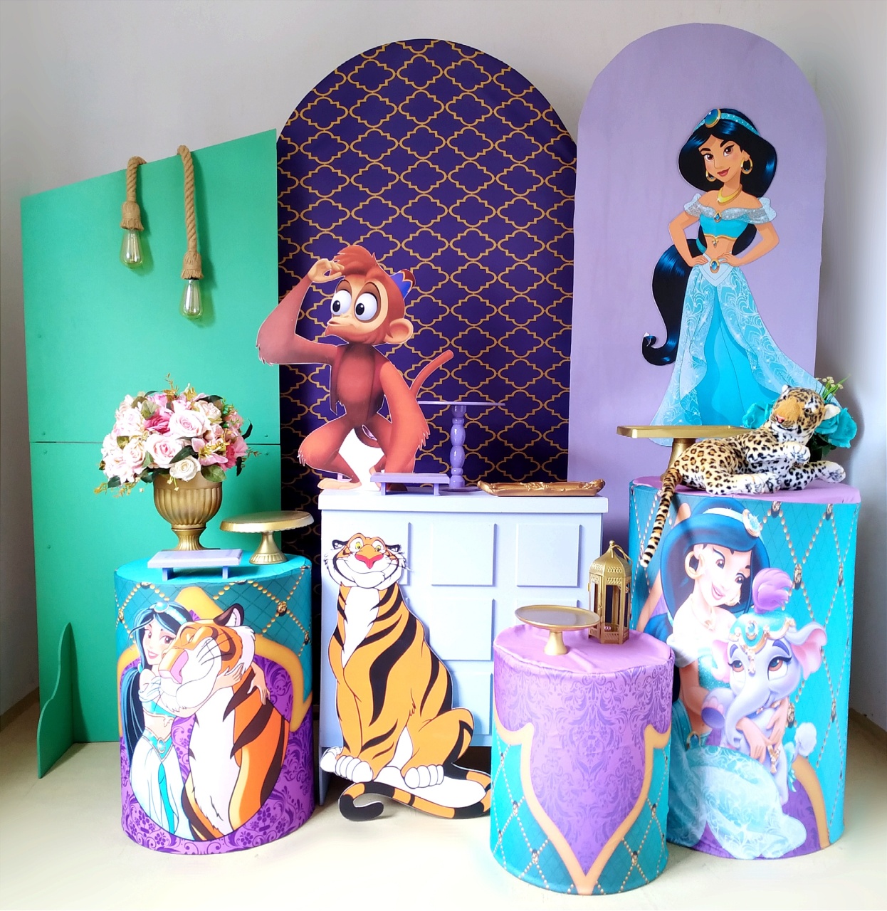 Jasmine (Composição) - Beca Decorações