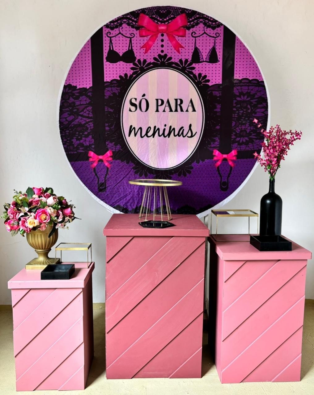 Chá de Lingerie Com Mesas Rosas - Beca Decorações