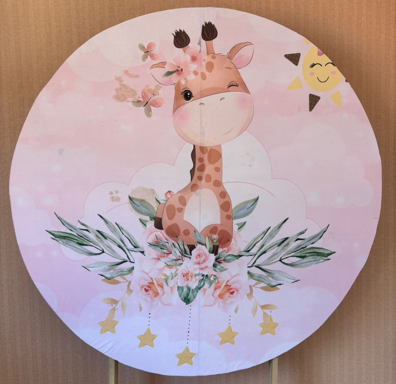 Painel Redondo Girafinha (Locação) - Beca Decorações
