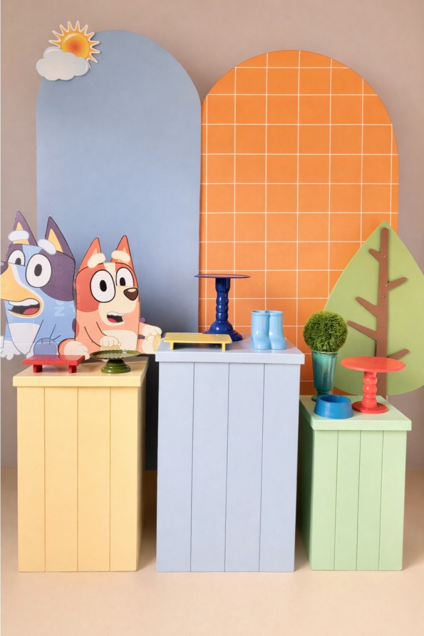 7. Bluey E Bingo Com Painéis Romanos  - Beca Decorações