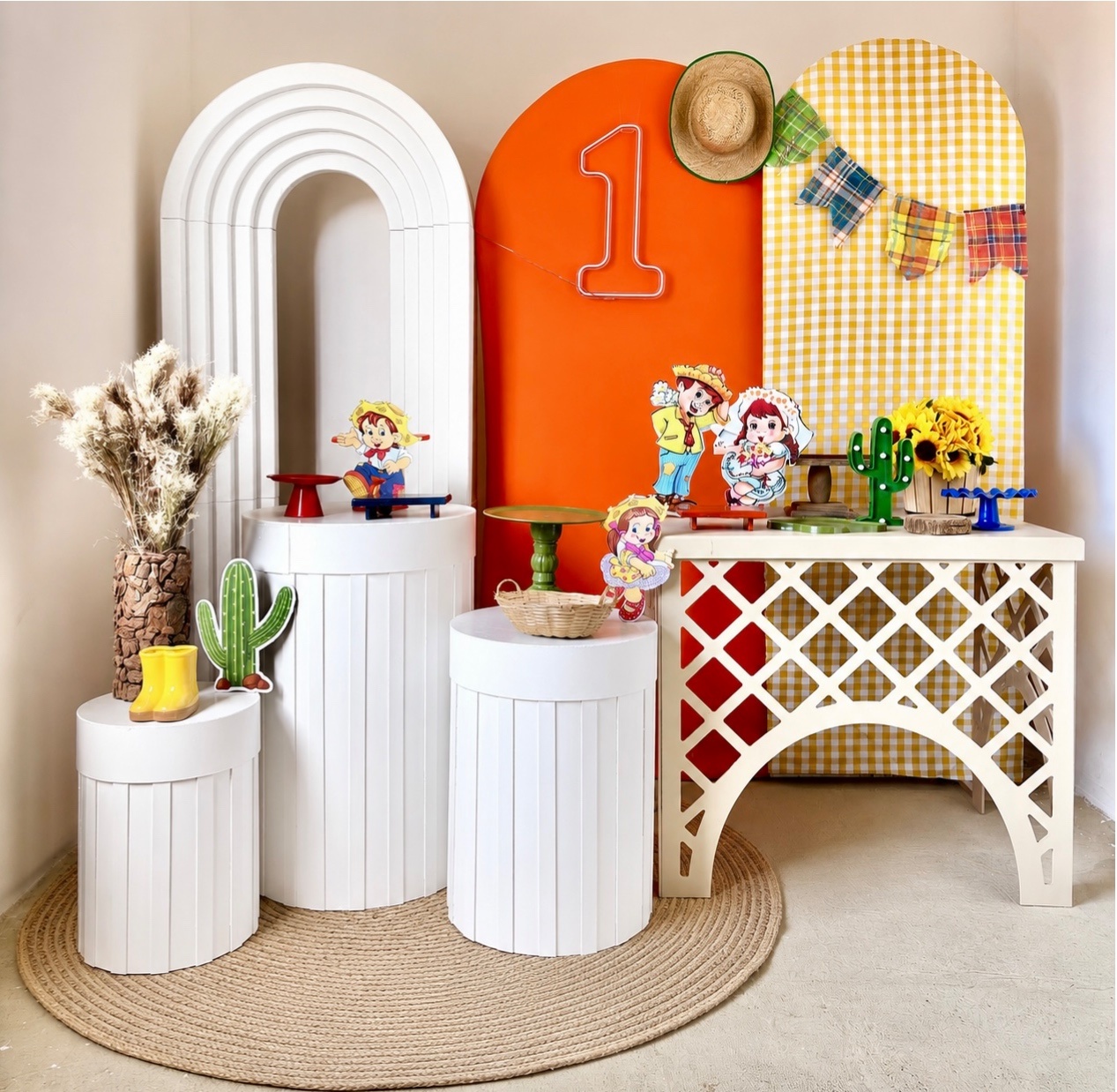 Junino Com Cilindros Ripados (Composição) - Beca Decorações