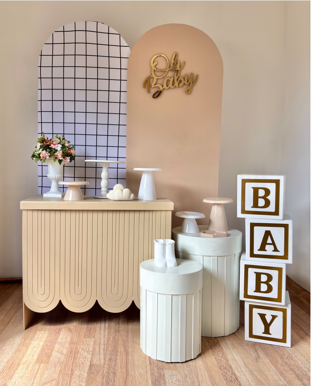 Oh Baby Bege (Composição) - Beca Decorações