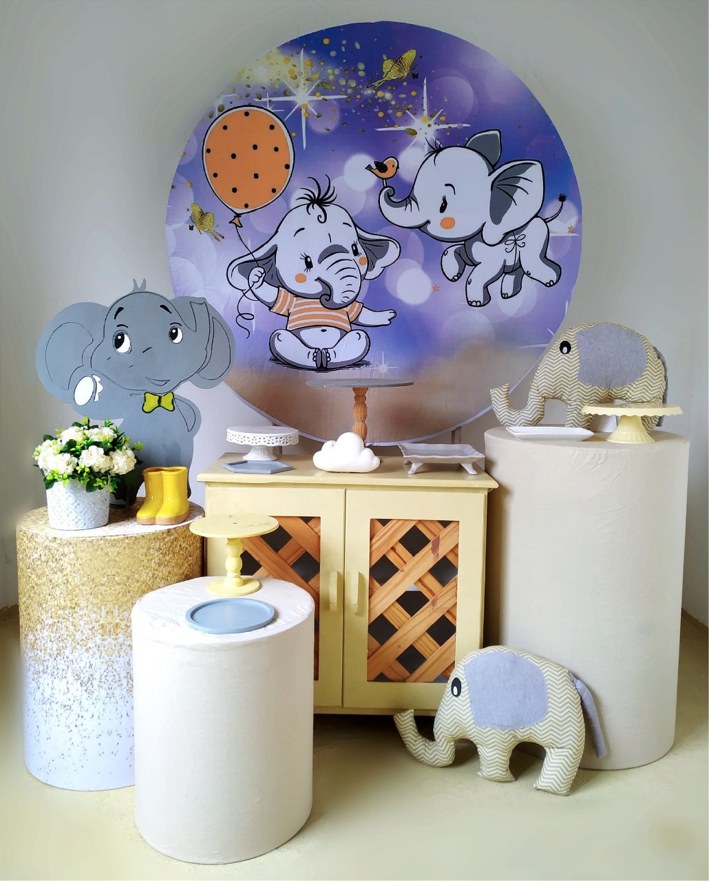 Elefantinho Bege - Kit Ouro - Beca Decorações