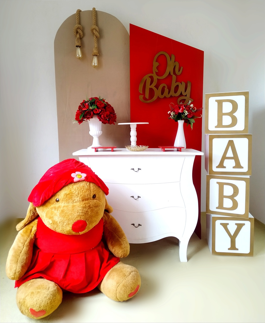 Chá de Bebê Vermelho  - Beca Decorações
