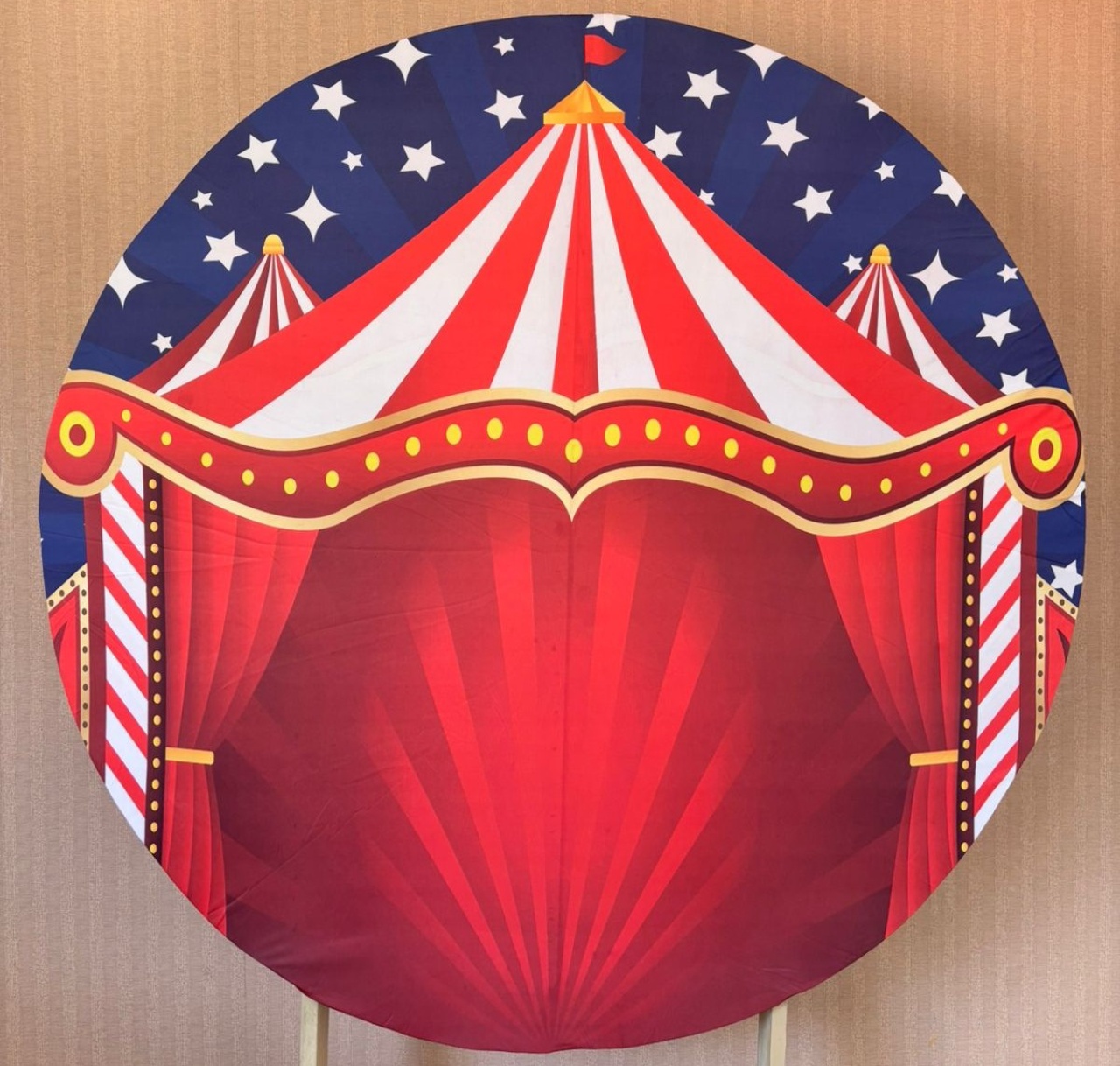Painel Redondo Circo Liso (Locação) - Beca Decorações