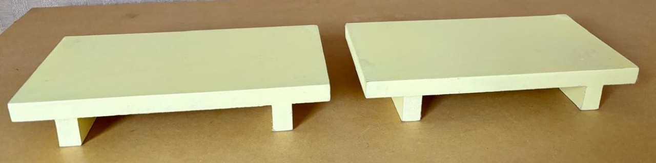 Bandejas Retangulares Amarelo Claro (Locação) - Beca Decorações