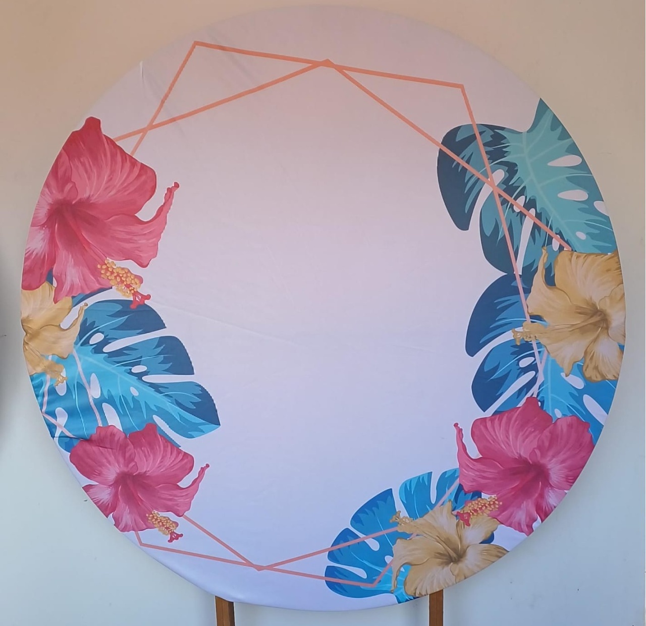Painel Redondo Floral Rosa E Verde Tifany (Locação) - Beca Decorações