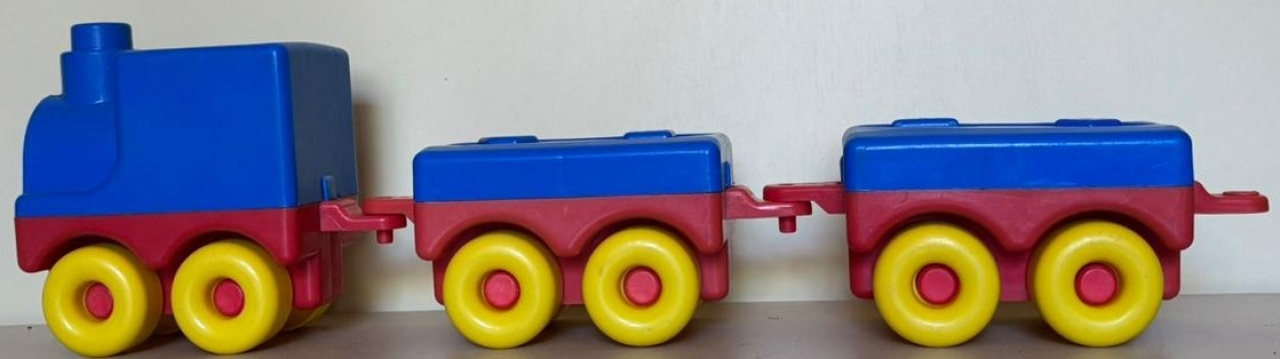 Trenzinho Azul Bita (Locação) - Beca Decorações