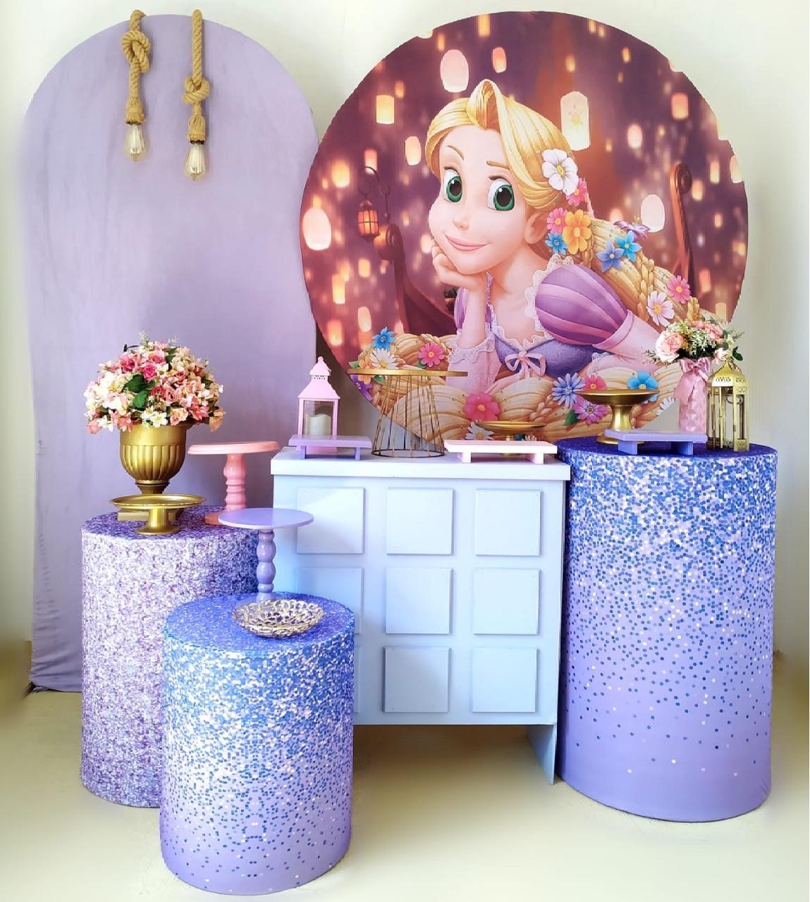Enrolados ( Kit Diamante 3) - Beca Decorações