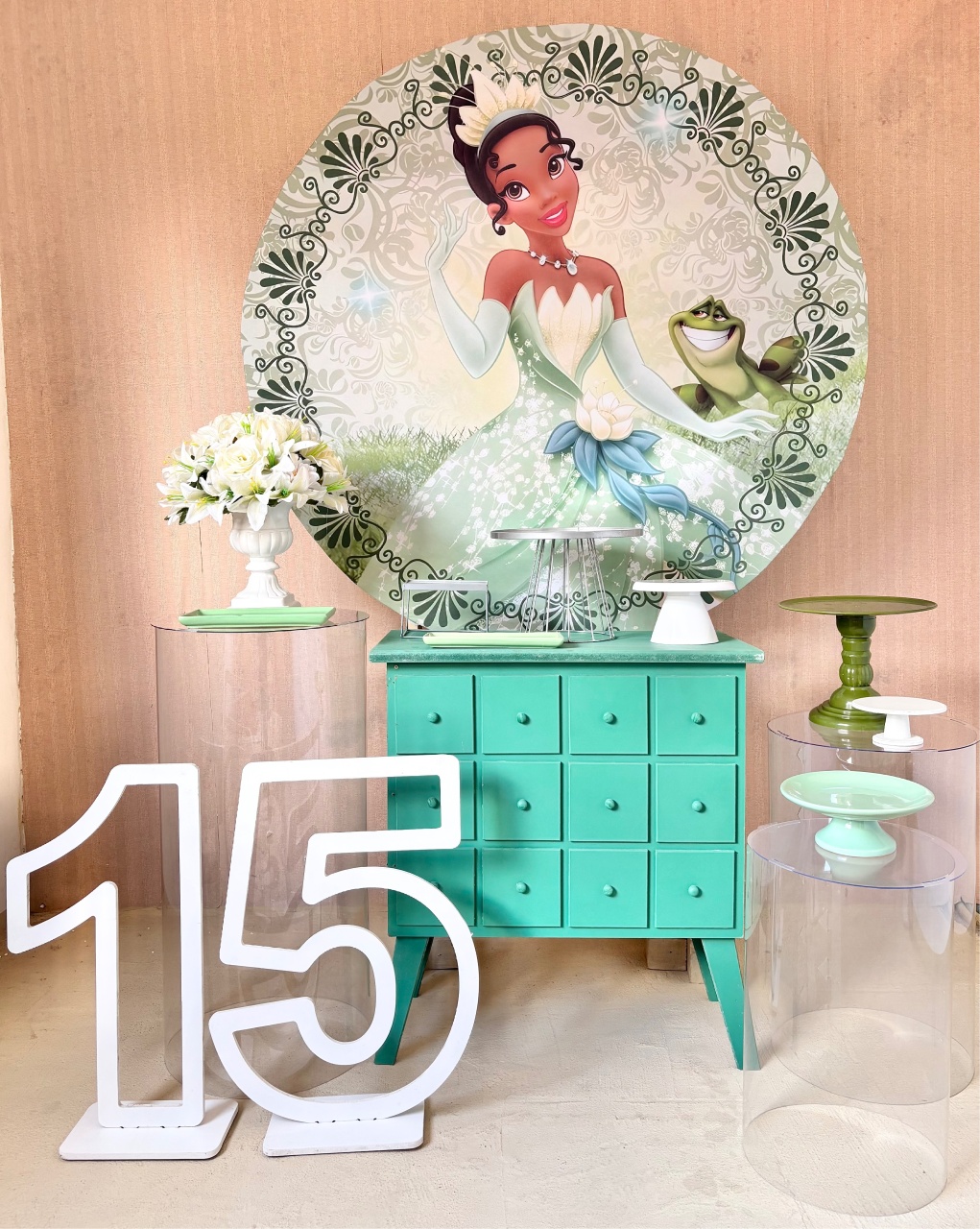 Princesa Tiana ( Composição) - Beca Decorações
