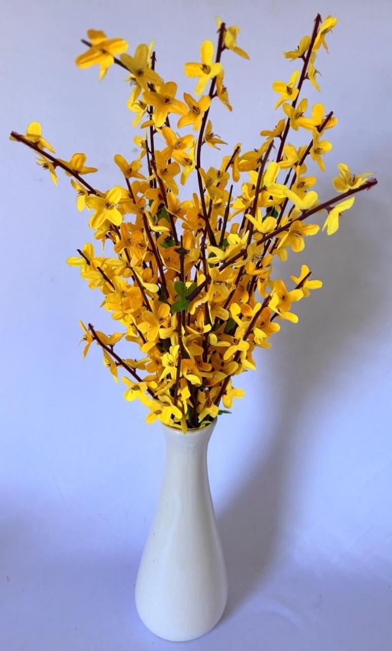 Mini Arranjo Flores Amarelo Ouro (Locação) - Beca Decorações