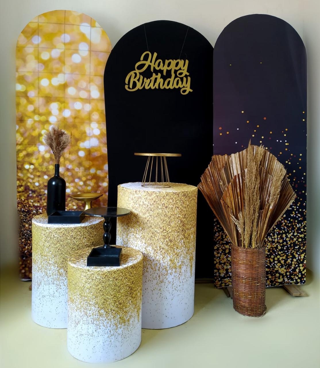 Preto E Dourado - Composição 1 - Beca Decorações