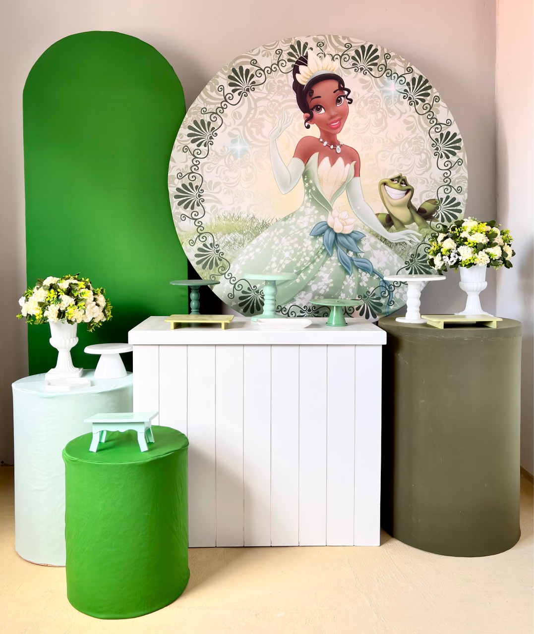 Princesa Tiana ( Kit Diamante) - Beca Decorações