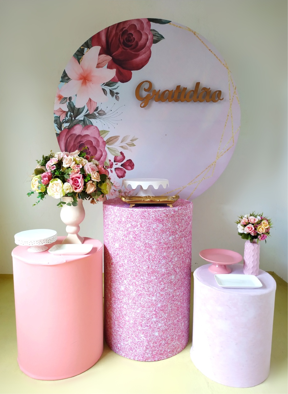 Floral Vinho Com Cilindros - Beca Decorações