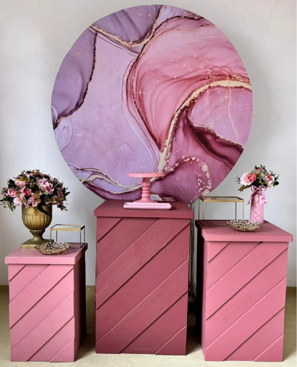Marmorizado Rosê - Com Mesinhas Rosa   - Beca Decorações