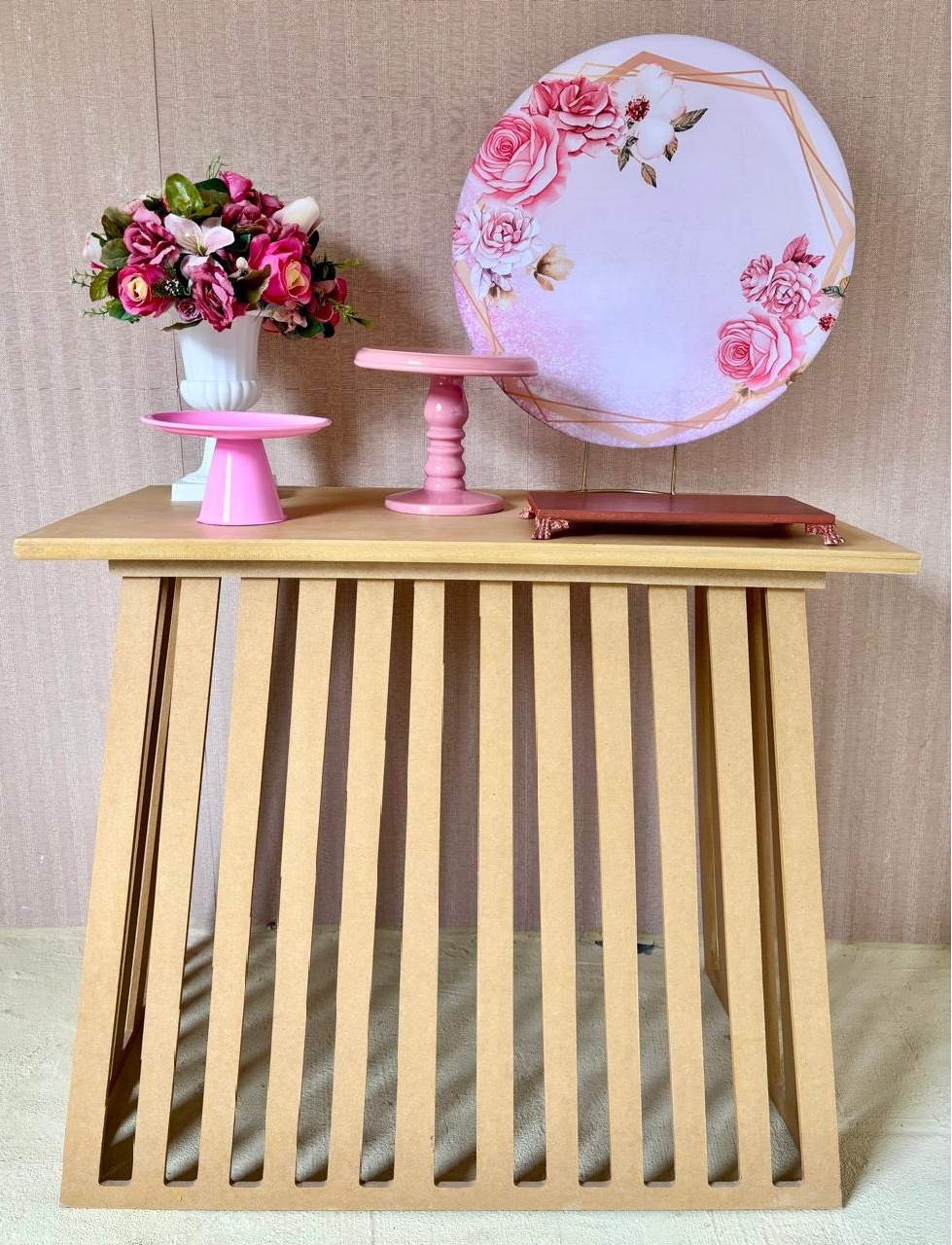 Floral Rosa E Branco Com Mesa Rústica (Mini Kit)   - Beca Decorações