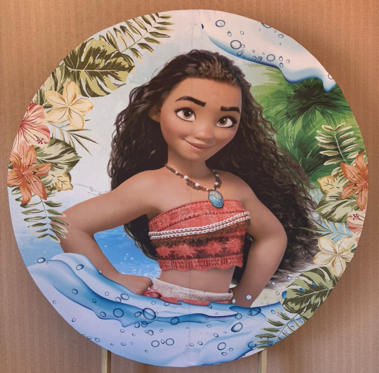 Painel Redondo Moana Adulta (Locação) - Beca Decorações