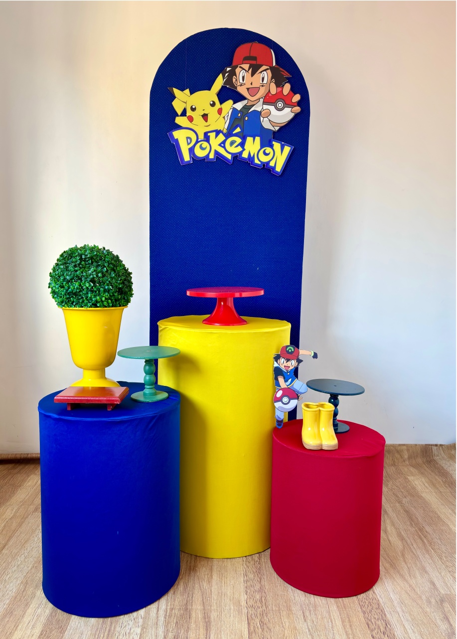 Pokémon Com Painel Romano (Kit Prata) - Beca Decorações