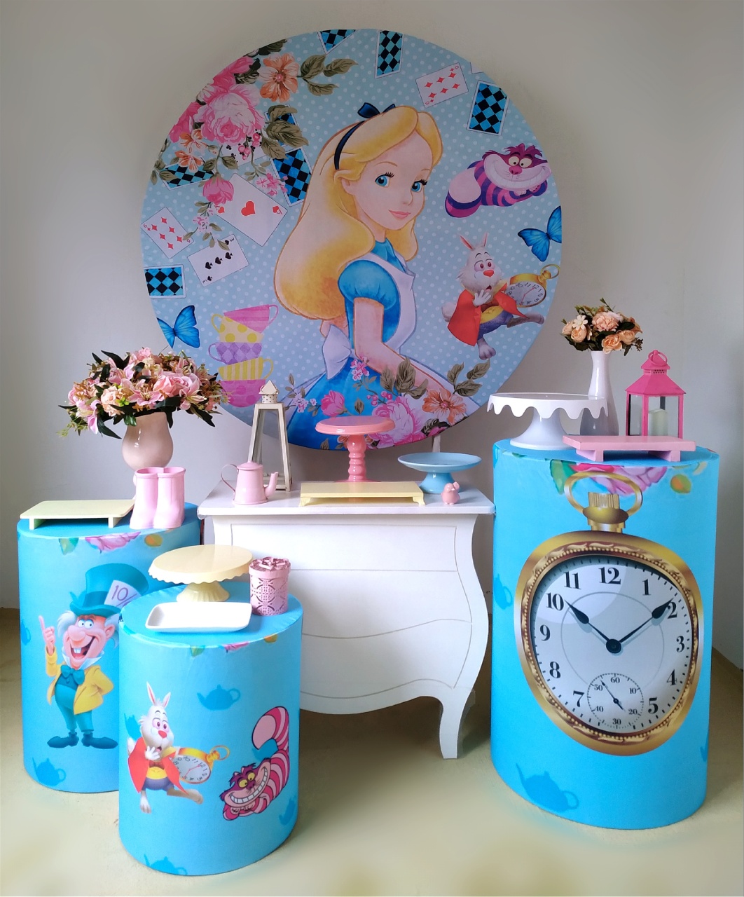 Alice No País das Maravilhas - Kit Ouro - Beca Decorações