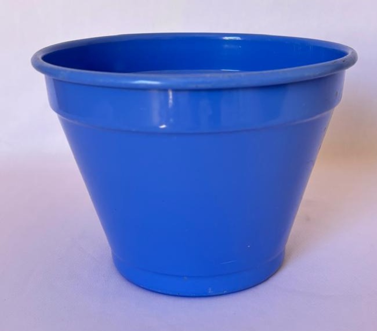 Vaso Ferro Azul Escuro (Locação) - Beca Decorações