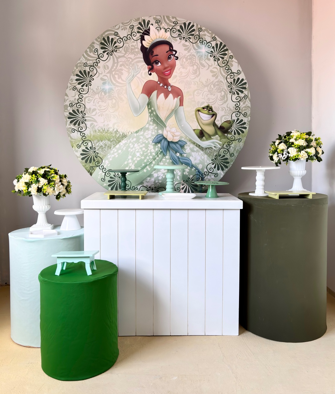 Princesa Tiana ( Kit Ouro ) - Beca Decorações