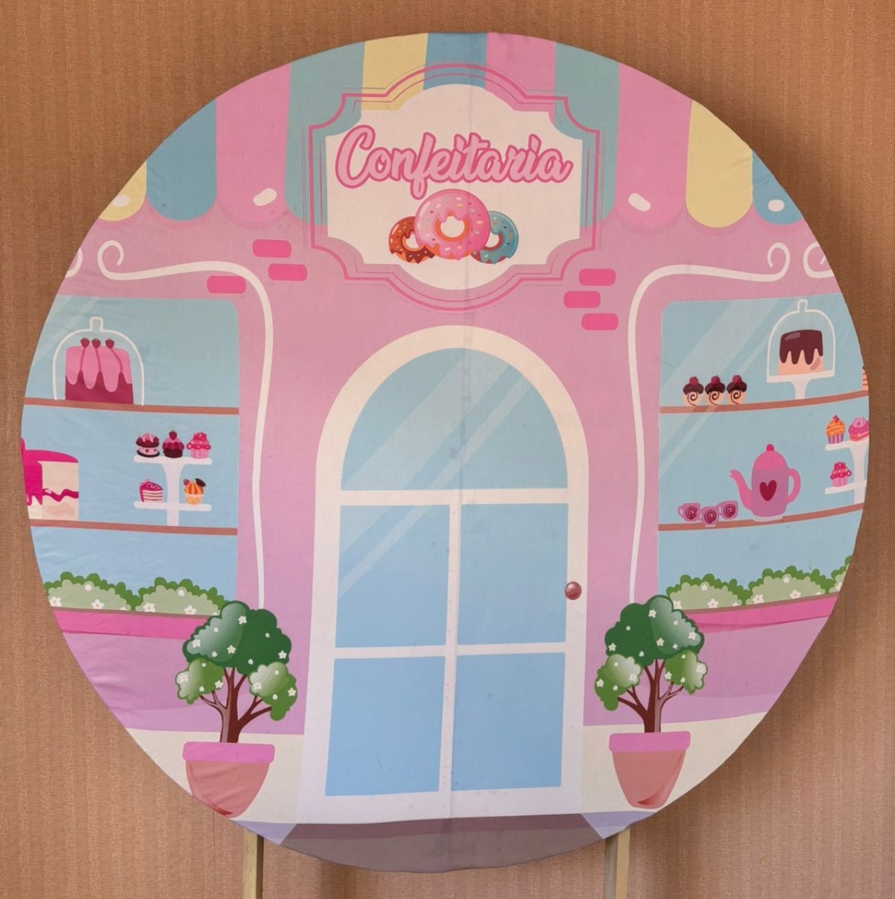 Painel Redondo Confeitaria (Locação) - Beca Decorações