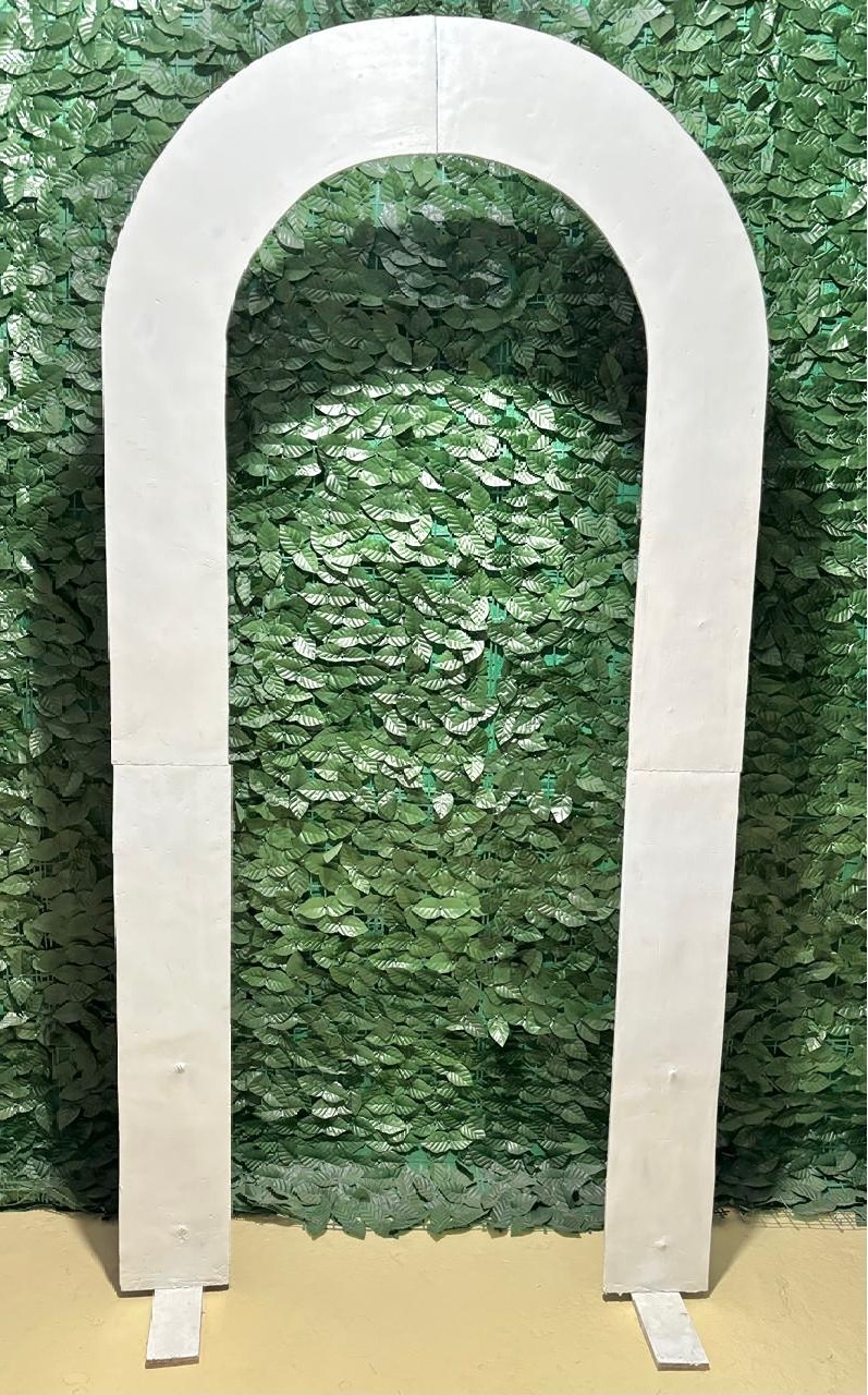 Painel Romano Vazado Madeirite Branco (Locação) - Beca Decorações