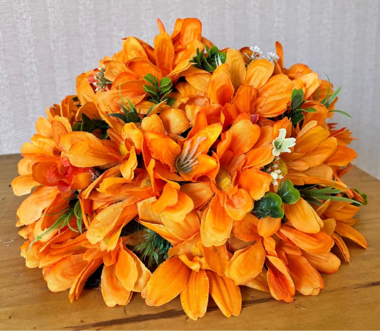 Arranjo Laranja (Locação) - Beca Decorações